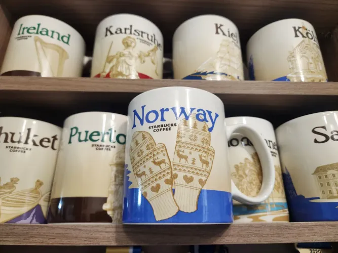 Canecas Starbucks 