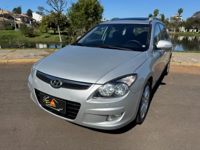 Hyundai I30 CW ! R$43.900,00 ! Teto Solar + Banco em Couro ! Impecável !