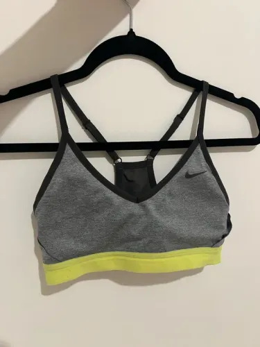 Top Academia/Esportes Nike Dri-Fit P