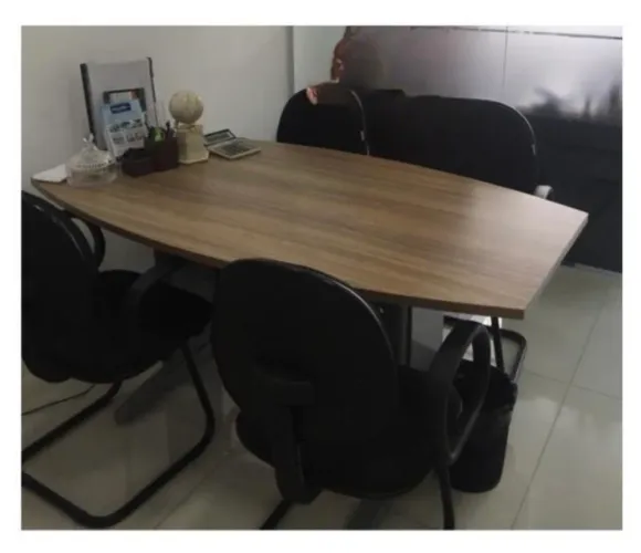 Mesa de reunião 6 lugares com 6 cadeiras