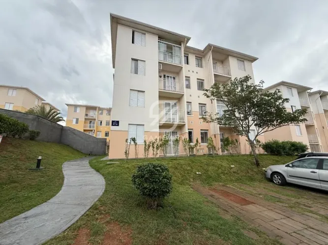 Apartamento térreo com 2 quartos para alugar no Villa Flora em Votorantim/SP.