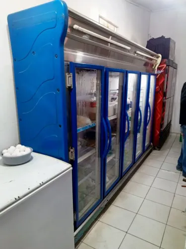 Alugo Frezer Expositor 