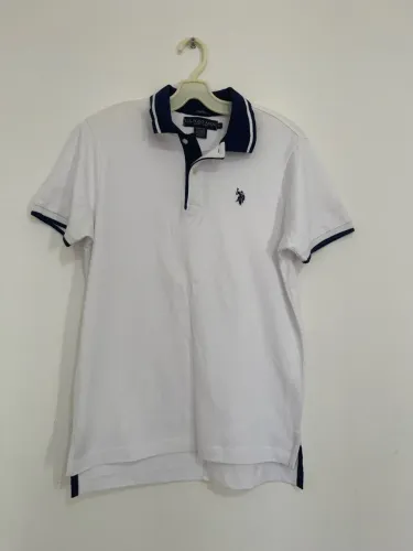 Camisa Polo U.S. Polo Assn. Branca com Detalhes Azul Marinho