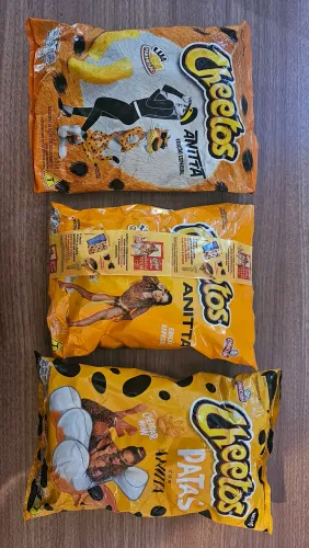 Lote Cheetos Anitta colecionáveis lacrados
