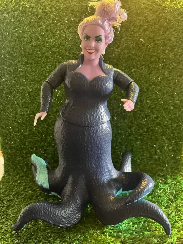 Boneca Ursula - filme A Pequena Sereia Disney