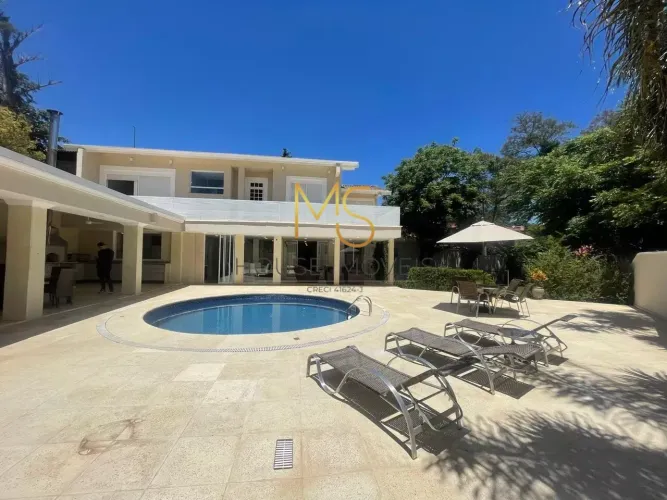 Linda Casa para venda, com 3 suites, piscina, area gourmet, quintal, campinho, no Condomín
