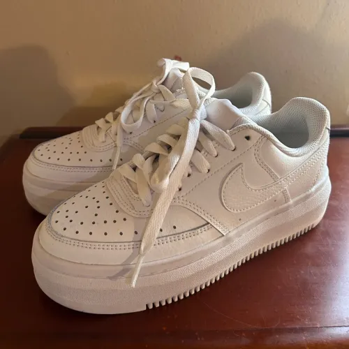 Tênis Nike Court Vision Alta LTR - Feminino