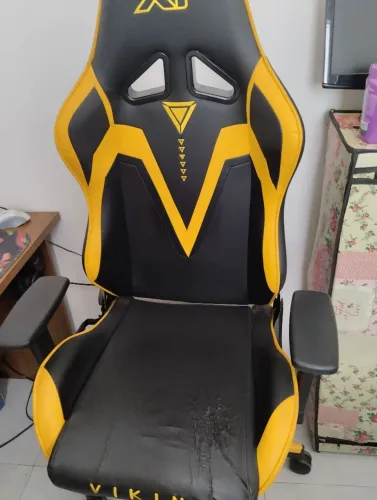Vende-se cadeira gamer usada