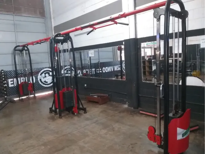 Conjunto de equipamentos de musculação / academia / esteira / halter / dumbell
