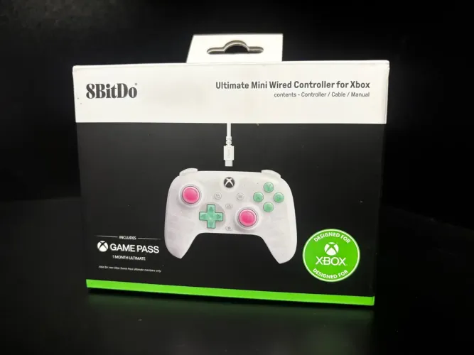 Controle Com Fio 8BitDo Ultimate Mini para Xbox - Translucent White