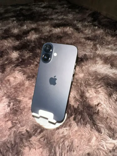 Vende-se iphones 16 128gb