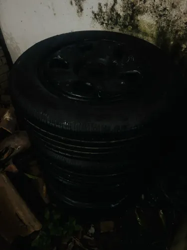 Rodas com pneus Duster 
