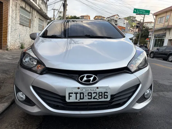 Hyundai HB20S C.style/c.plus1.6 Flex 16V Aut. 4P 2014