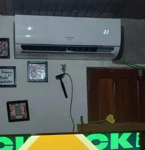 Central de Ar condicionado Springer 12000 btus