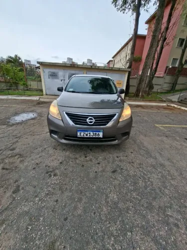 Nissan Versa S 1.6 16V Flex Fuel 4P Mec. 2012