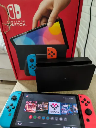 Nintendo Switch OLED 64GB Desbloqueado