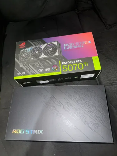 Placa de Video RTX 5070Ti Asus Rog Strix