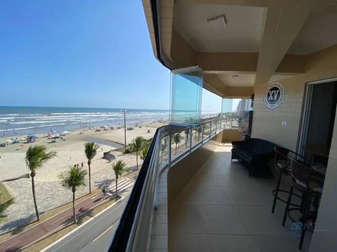Apartamento 02 dormitórios - Frente Mar - Planejado - Bairro: Maracanã