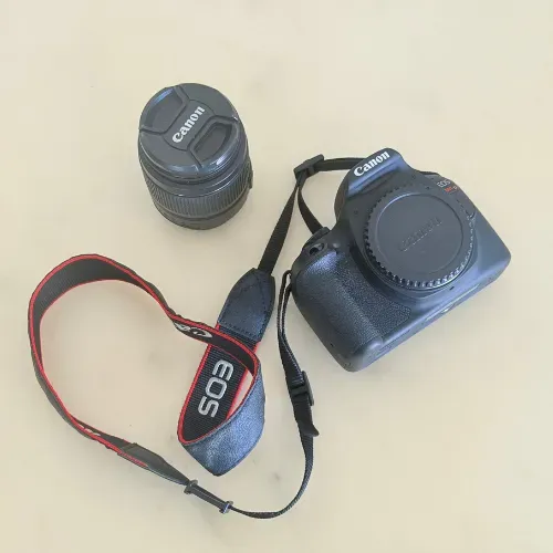 Canon EOS Rebel T7 + Lente do kit