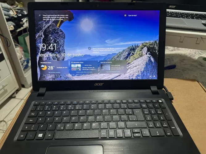 Notebook Acer aspire 15? i3 6 geração