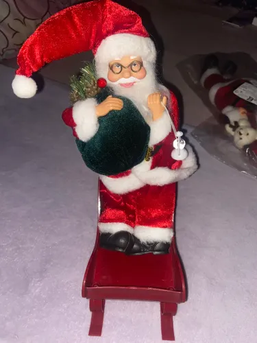 Lindo papai Noel no trenó