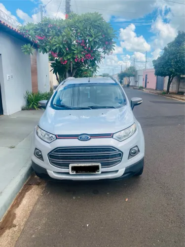 Ford Ecosport Freestyle 1.6 16V Flex 5P 2014