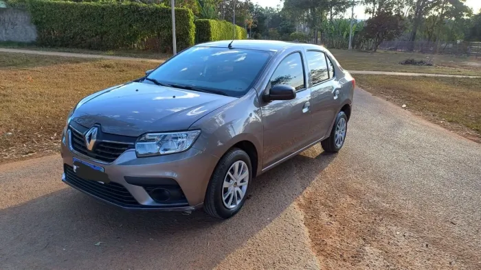 Renault Logan Life Flex 1.0 12V 4P Mec. 2021