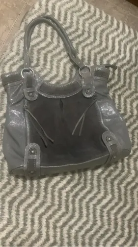 Bolsa em couro com camurça da Andarella semi- nova