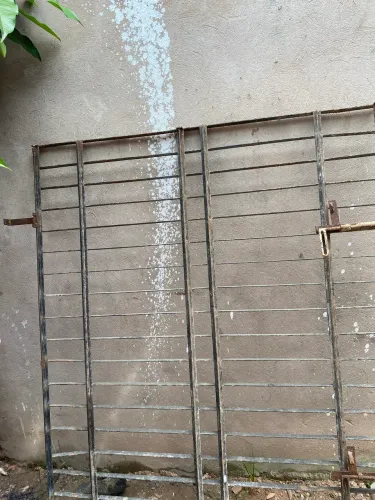 Grade de ferro para porta 