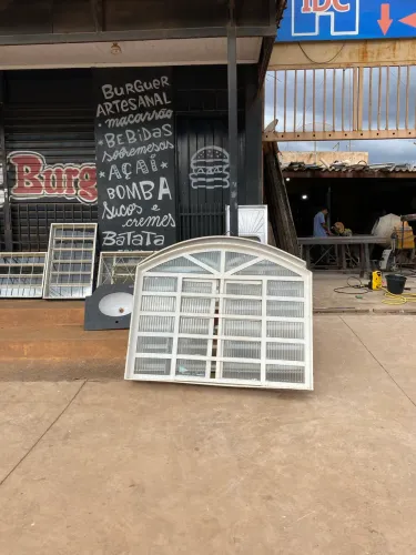 Janela 150x125cm  Clapa serralheiro 