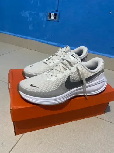 Vendo tênis esportivo Nike original