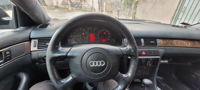Audi A6 2.4 30V Tip./multitronic 1999