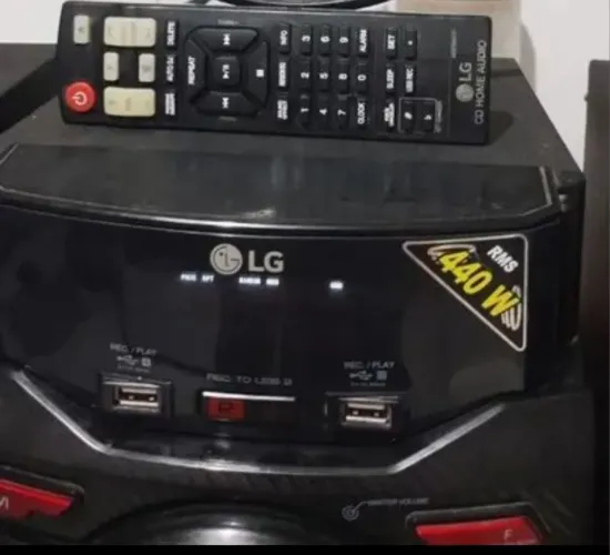Vende-Se um aparelho de som 440ws