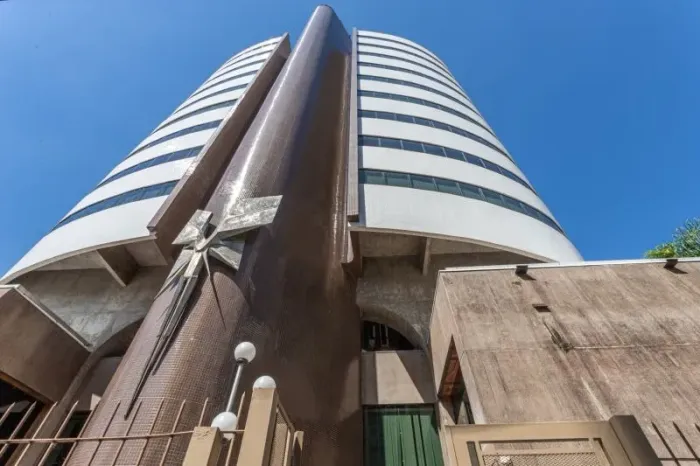 Sala Comercial com Vista para o Guaíba e 2 Vagas no Centro de Porto Alegre!