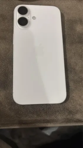 iPhone 16