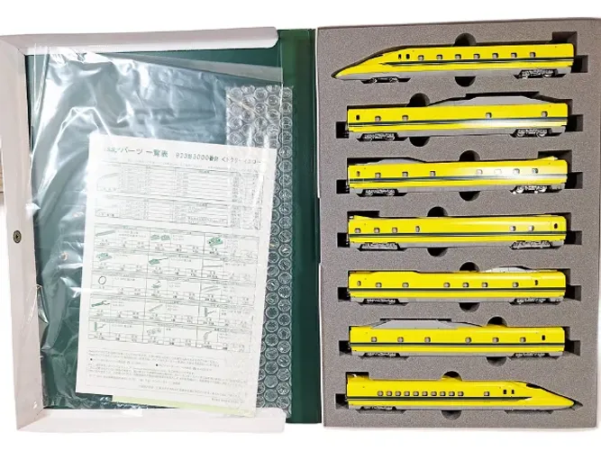 KATO - ESCALA N - TREM BALA DR. YELLOW - CONJUNTO COMPLETO 10-896 E 10-897