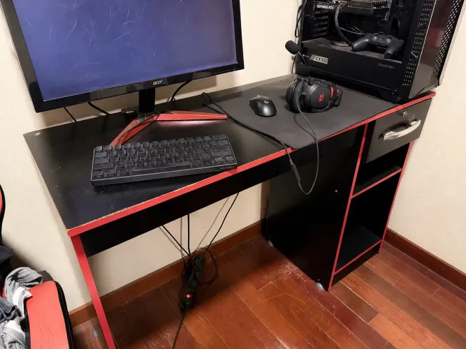 Mesa gamer (leia a descrição)