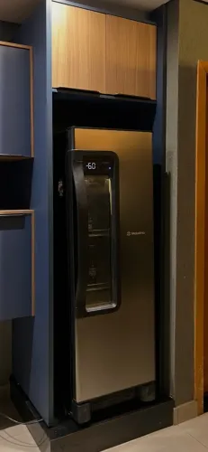 Cervejeira Metalfrio Beer Max 250 Muito Nova 220V