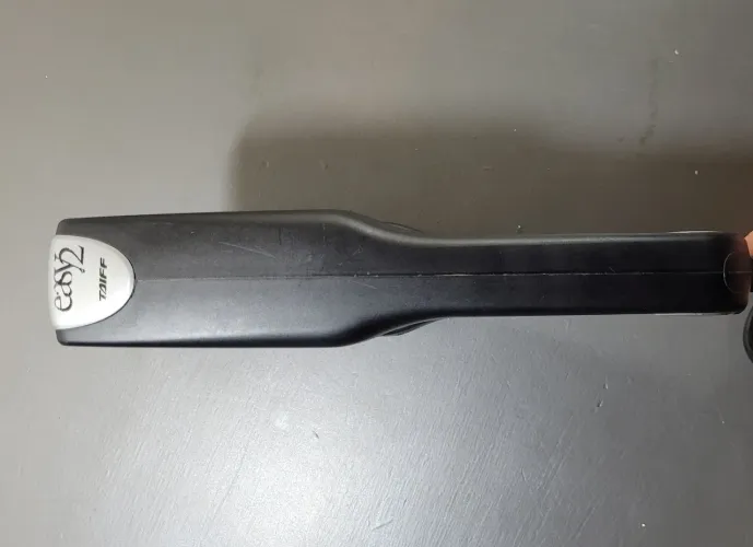 Chapinha Taiff Bivolt para alisamento de cabelos, está funcionando