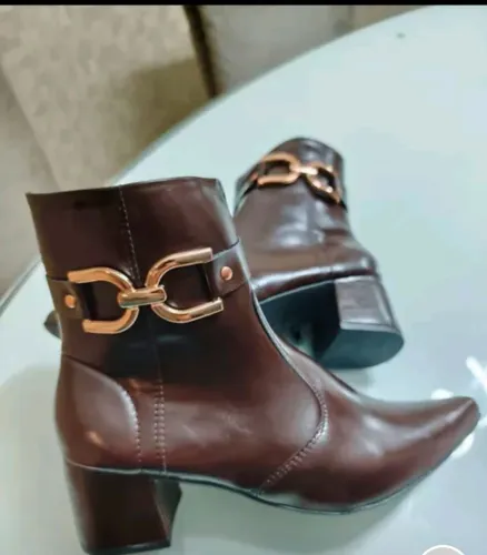 Bota feminina Lumiss