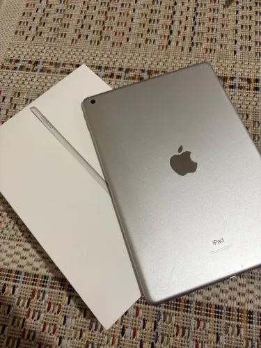 Ipad 9th geração com capa e caneta 