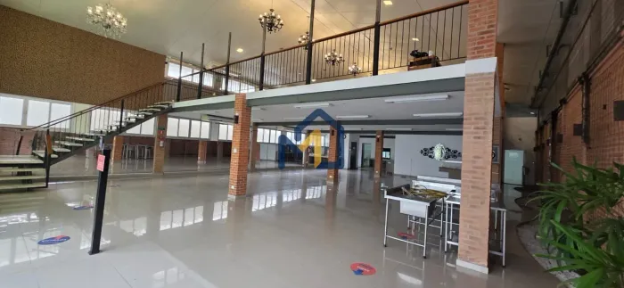 Imóvel Comercial com Mezanino e 600m² no Jardim Aquarius Ideal para Restaurante, Lounge ou
