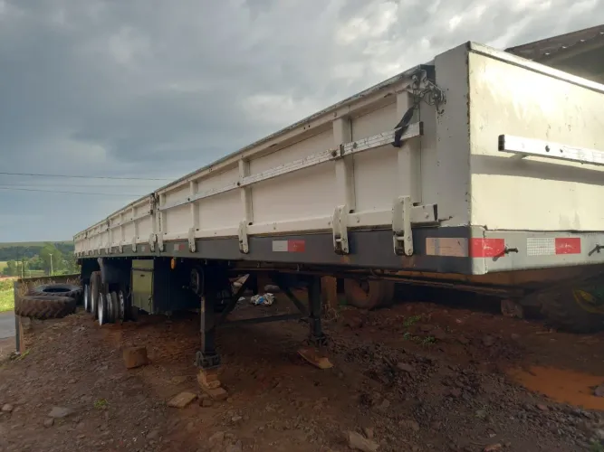 Carreta carga seca krone ano 97 roda a disco 