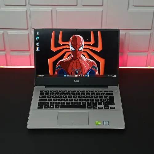 Notebook Dell Inspiron - Intel Core i7 - 16GB RAM - SSD Nvme - Placa de vídeo 2GB - IPS