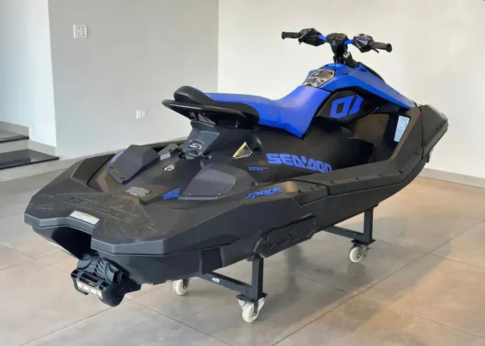 SEADOO SPARK TRIXX 3UP ÓTIMO ESTADO DE CONSERVAÇÃO