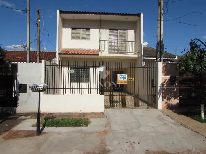 Locação de Casas / Padrão na cidade de Maringá