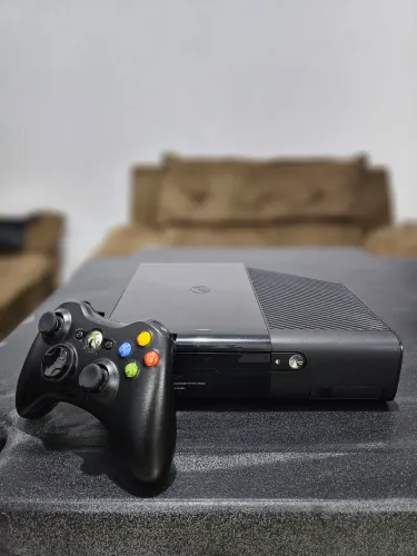 Xbox 360 E