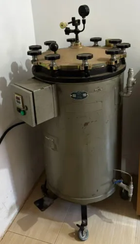 Autoclave