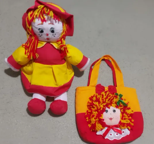 Boneca de Pano 40cm + Bolsa Infantil de Tecido - 24/19 cm