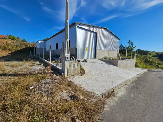 INBOX CIA IMOBILIÁRIA VENDE PAVILHÃO COM 380M² NA GARIBALDINA EM GARIBALDI